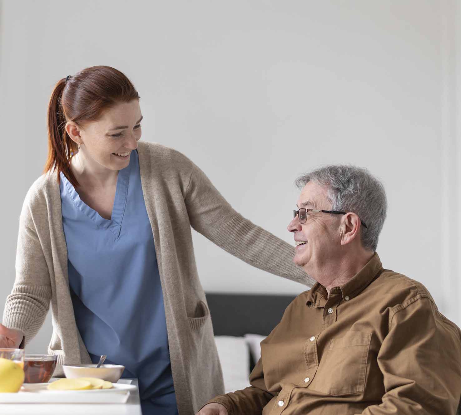 smiley-man-woman-medium-shot Bluegrass Homecare Services